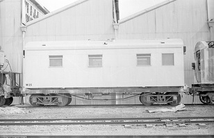 12.1971,Port Augusta - bogie flat R351 with transportable unit W25