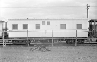 12.1971,Port Augusta - Employees sleeping van NEB33