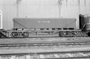 12.1971,Port Augusta - bogie water tank TD377 ways and works only