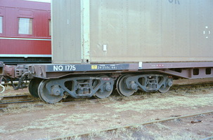 10.5.1978,Alice Springs - heavy load wagon NQ1775 detail of double bogie arrangement