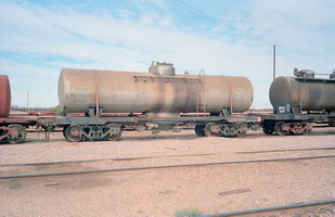 15.5.1981,Maree - tank wagon NTOD7988 + part tank wagon NTSC1841
