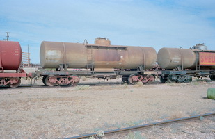 15.5.1981,Maree - tank wagon NTOD7987 + part NTOD7992