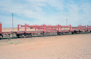 15.5.1981,Maree - NRF898 rail recovery wagon
