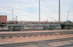 15.5.1981,Maree - underframe tank wagon NTO233