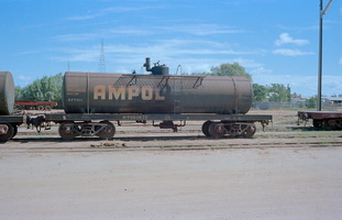 20.4.1980,Alice Springs - tank wagon NTOD1472 Ampol
