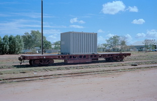 20.4.1980,Alice Springs - flat wagon NRH1536
