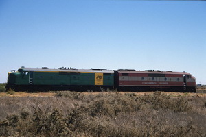 4.2.1986,GM39 (green) and GM46 (silver) Stirling north green/gold maroon/silver