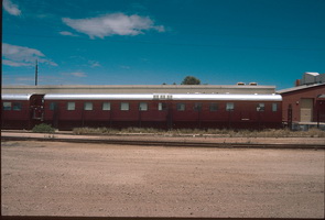 26.1.1996 Port Pirie Station - DC 100 dining car