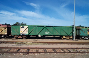 9.8.2002 Port Pirie - AOKF 1064 coal wagon