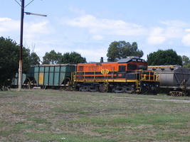 6<sup>th</sup> March 2006,Port Lincoln - Locomotive 906 + ENHG5