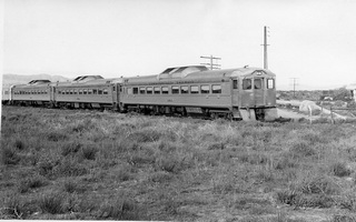 CR,jpg,2.1952,Commonwealth Railways,Three Budd Railcars with Brill trailer attached