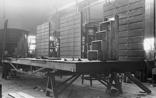 6.1953,Commonwealth Railways,Port Augusta - Assembing 3'6 gauge NVD wagons