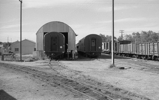 28.8.1976 - Alice Springs - general view of brake vans and wagons in yard