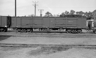 28.8.1976 - Alice Springs - NGH1531 open wagon