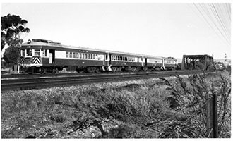 26.3.1964,railcar SAR Brill 38 + 207 + 215 + 36 - Easter Thursday,Torrens River - Adelaide